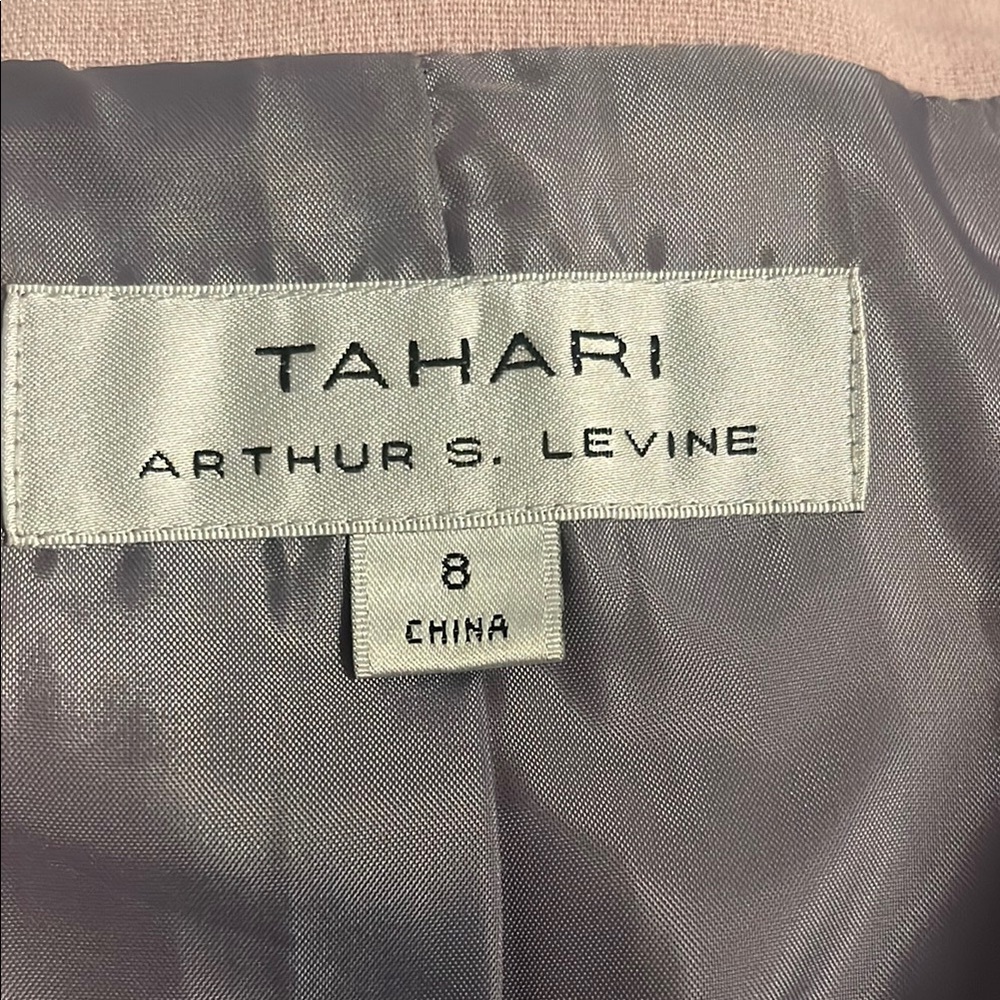 Tahari Arthur S Levine PinkTailored Blazer with Pointed Collar Sz 8 - Picture 9 of 9
